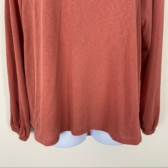 NEW NWT EASEL Crochet Knit Neckline Balloon Sleeve Top Dusty Rose Pink Small - Picture 3 of 7